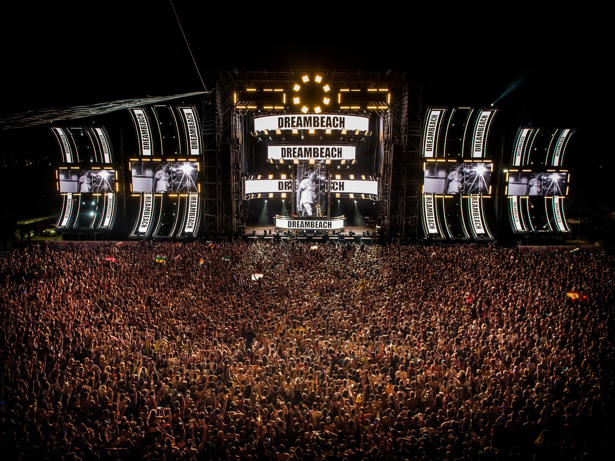 40 DAVID GUETTA 2017 DREAMBEACH